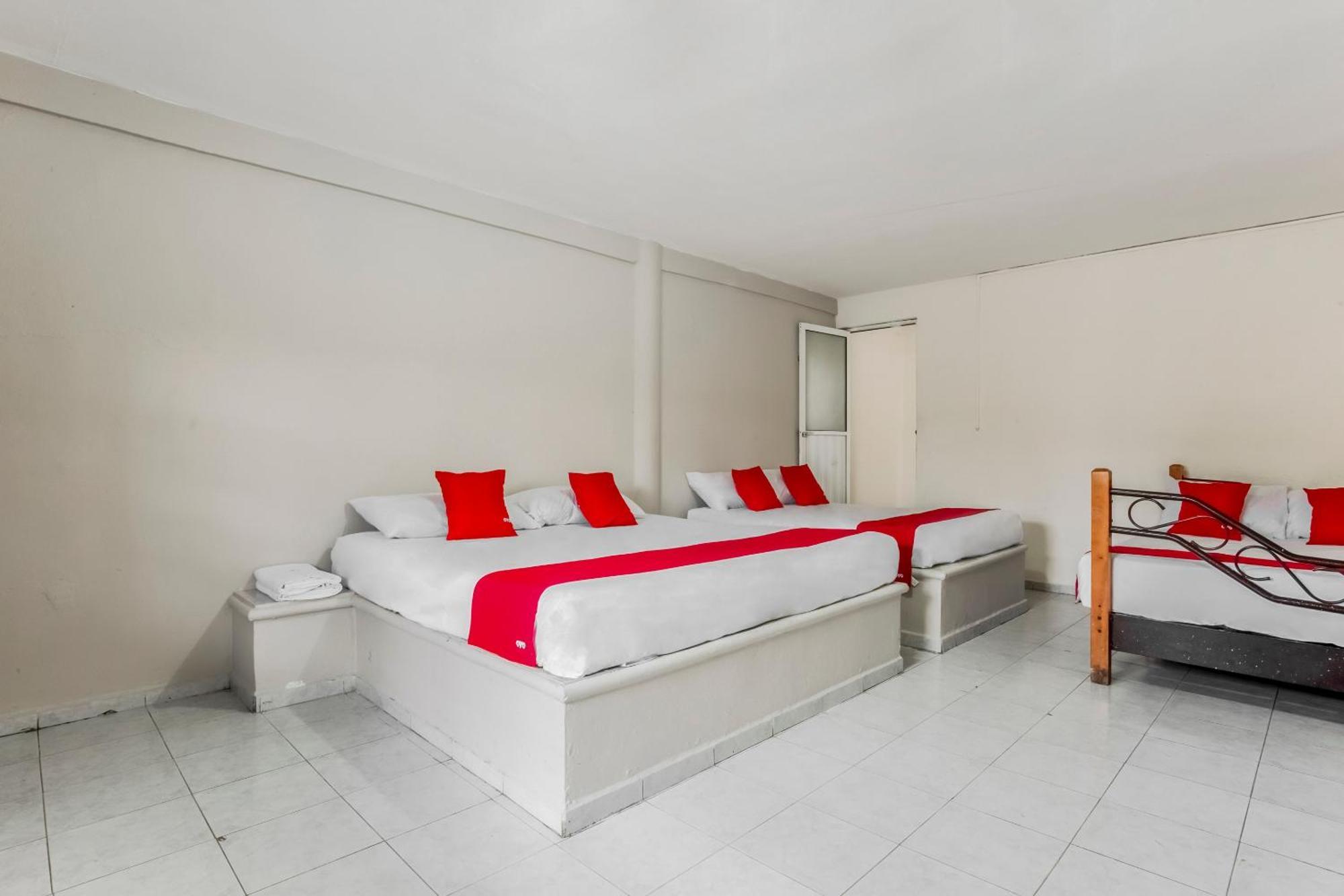 Oyo Hotel Jaguar Cancún Zewnętrze zdjęcie