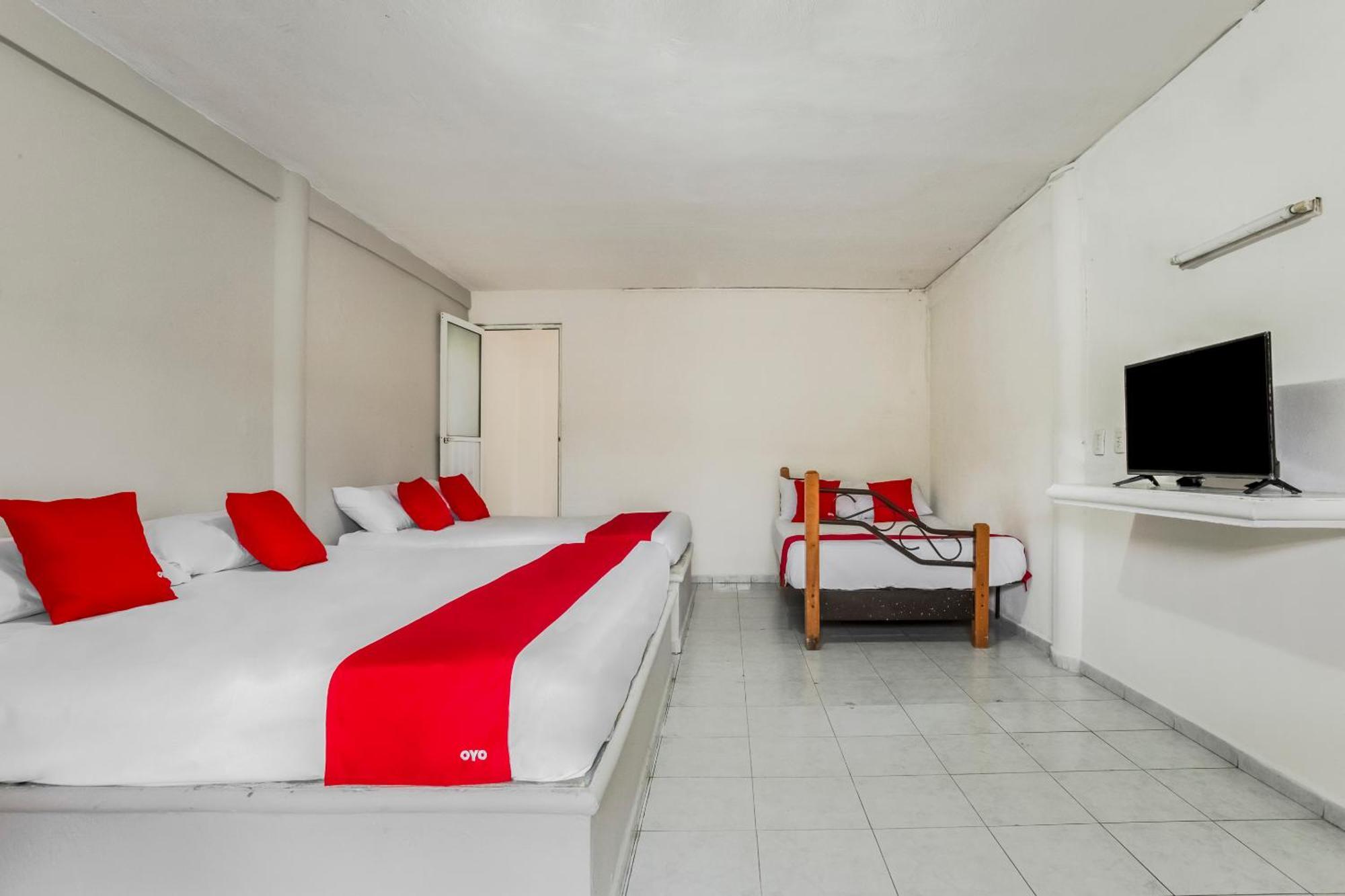 Oyo Hotel Jaguar Cancún Zewnętrze zdjęcie