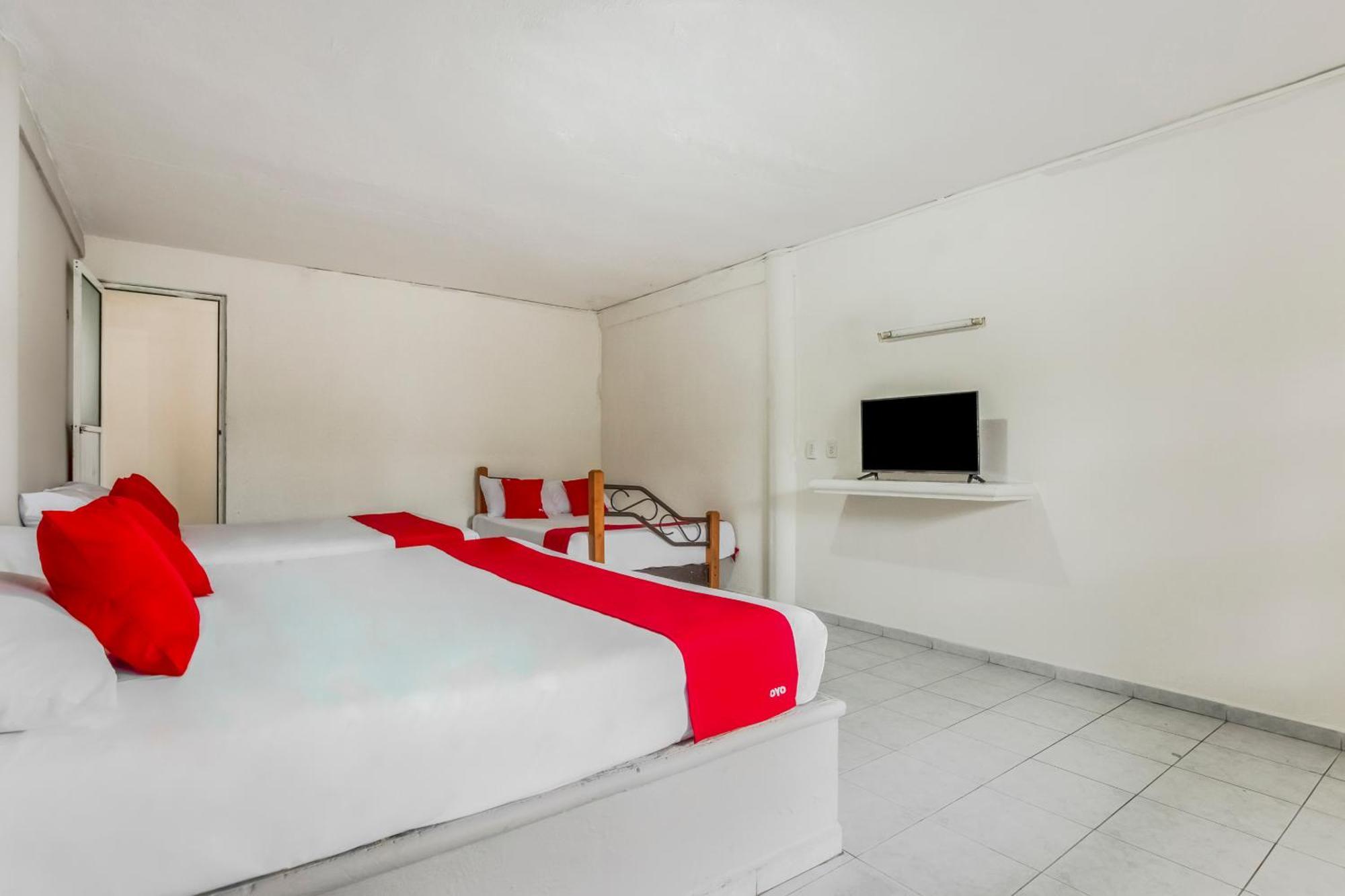 Oyo Hotel Jaguar Cancún Zewnętrze zdjęcie