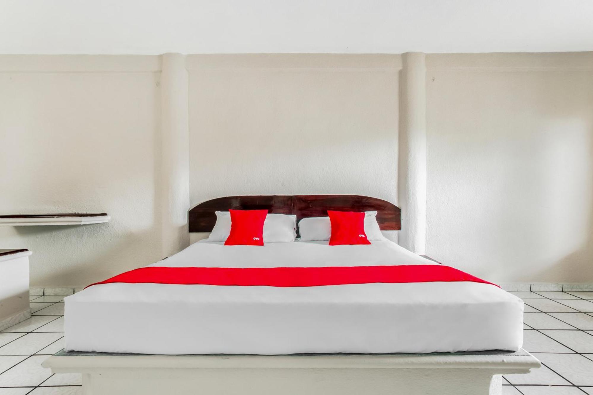 Oyo Hotel Jaguar Cancún Zewnętrze zdjęcie